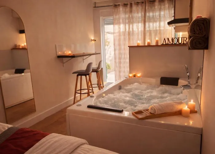 公寓 Perle Dazur Jacuzzi Parking Prive 5min 芒通